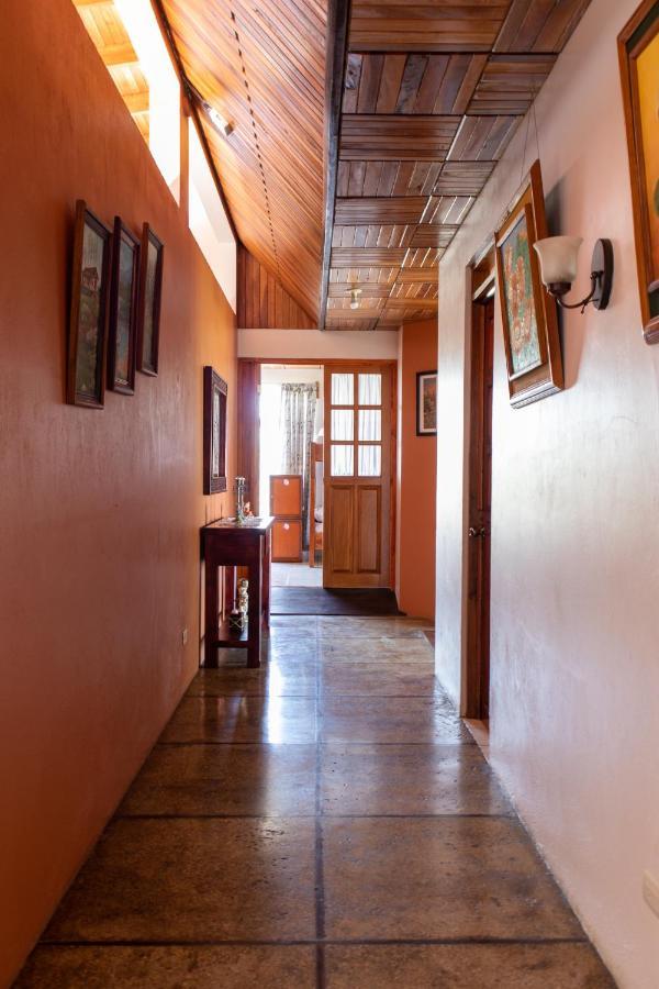 Hostel Bouganvilia Bed And Breakfast San Ramon  Exterior photo