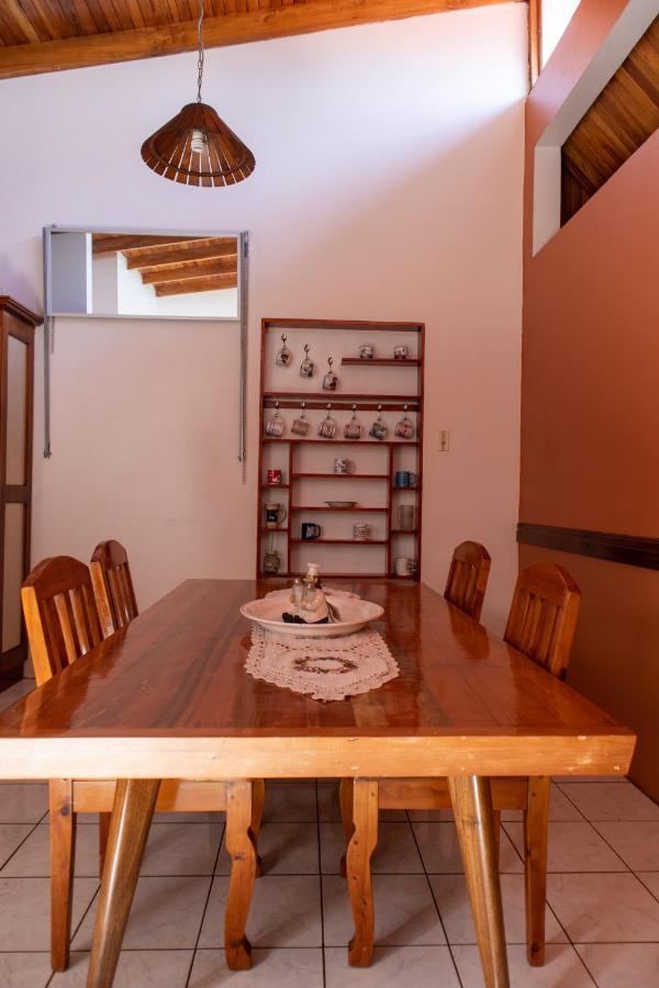 Hostel Bouganvilia Bed And Breakfast San Ramon  Exterior photo