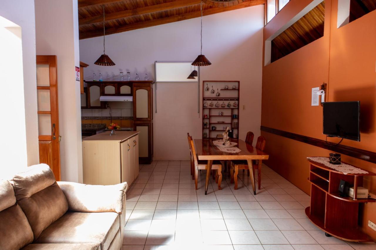 Hostel Bouganvilia Bed And Breakfast San Ramon  Exterior photo